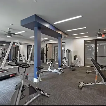 The Midnight Parthenon - 5 Min To Broadway - Midtown Apartment Nashville
