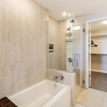 Skyline Views Gulch For 2, Private Balcony *