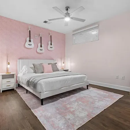 Apartment Glam 2br Walk To Broadway & The Gulch Nashville