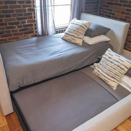 Holiday home The Titan Penthouse Nashville-rooftop Hot Tub Printer's Alley-steps To Broadway *