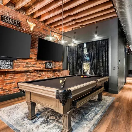 The Velvet Vault-luxury Downtown Loft With River View & Walk To Broadway Nashville