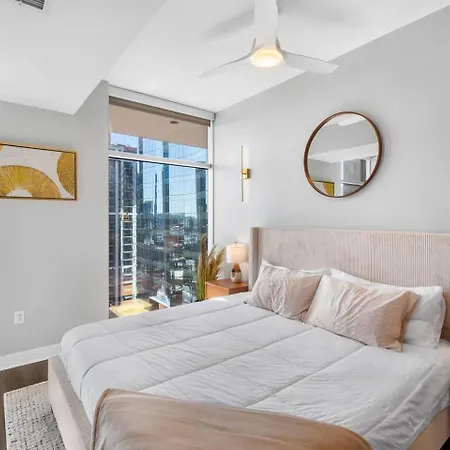 Apartment Lux In The Gulch Walkable Stay, Parking *