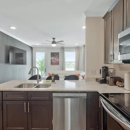 Apartment Retronash Penthouse Sleeps 7 Terrace Downtown View *