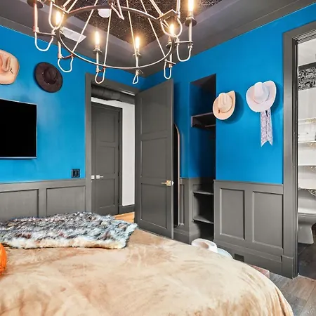 The Songbird-luxury Penthouse Steps To Broadway Holiday home Nashville
