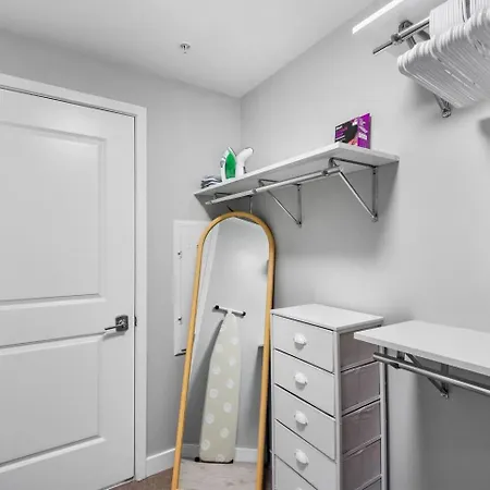 Apartment Lux In The Gulch Walkable Stay, Parking *