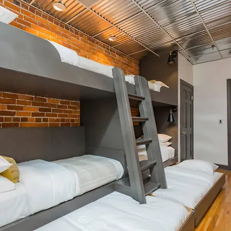 Holiday home The Library-downtown Luxury Penthouse Printers Alley Steps To Broadway Nashville