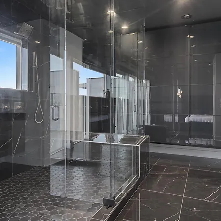 Apartment Modern Oasis Downtown Skyline View Prime *