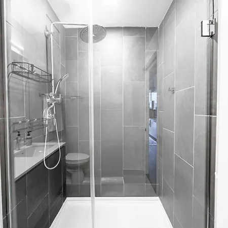 Apartment Kenect In Midtown *