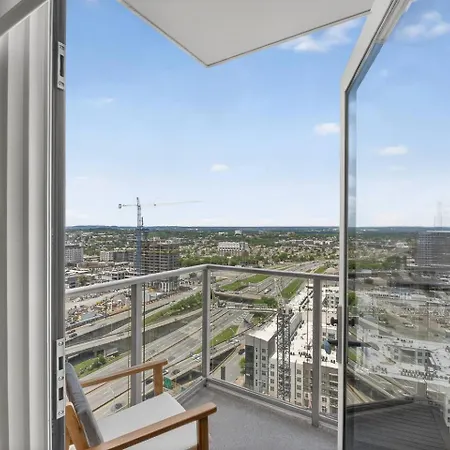 Broadway Views Lux Gulch Condo+ Private Balcony Apartment