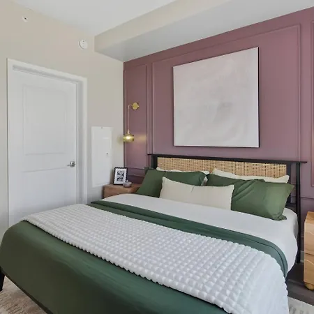 Luxury Pool, Gym, Views + Free Parking * Nashville
