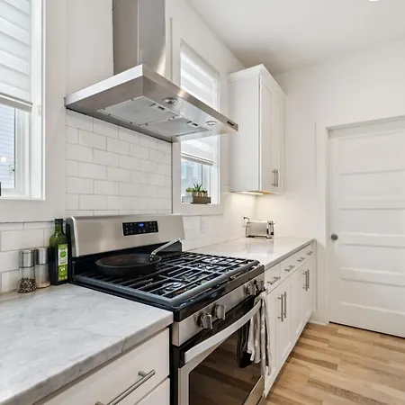 Apartment Modern Townhouse Close To Broadway