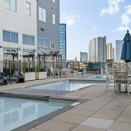 2br Near Broadway W Fireplace & Pool Apartment Nashville