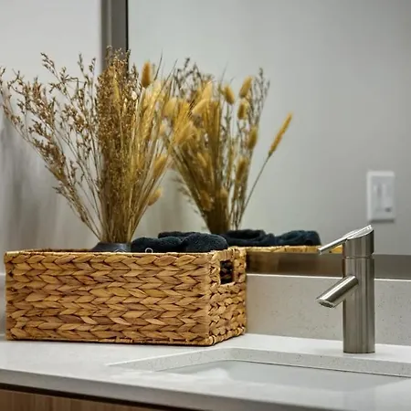 Stylish Gulch Retreat - Near Broadway Nashville