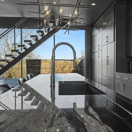 Apartment Modern Oasis Downtown Skyline View Prime