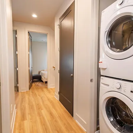 Apartment Modern 4br | Easy To Broadway + Heated Pool Nashville