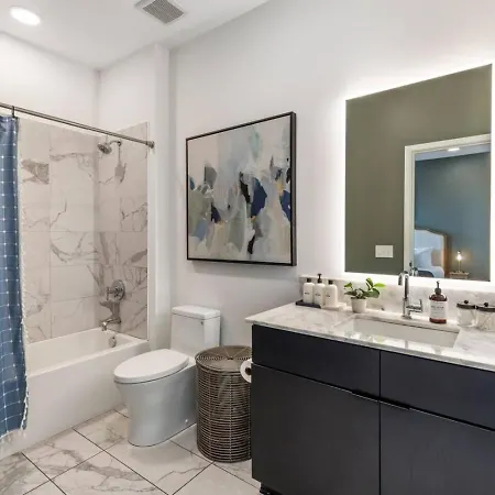 Apartment Luxury Downtown Riverview With Garage And Two Balconies *
