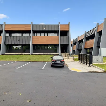 Spacious Near Downtown & Bna