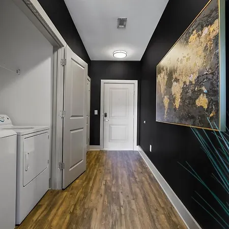 The Midnight Parthenon - 5 Min To Broadway - Midtown * Nashville