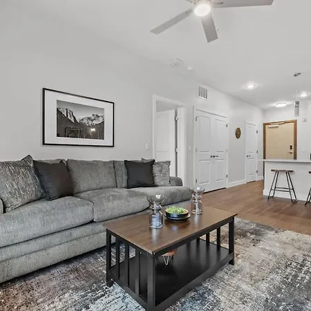 Modern Haven Walk 2 Gulch & Broadway Apartment Nashville