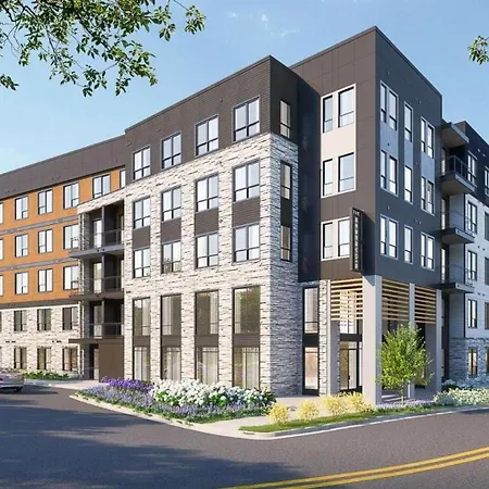 Landing Beautiful 2Bd Gym Courtyard