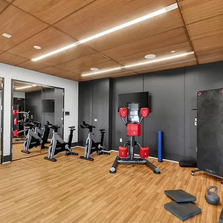 Broadway Views Lux Gulch Condo+ Private Balcony *