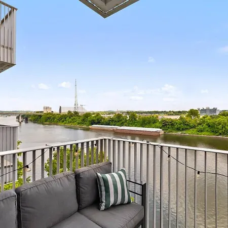 River View Luxury With Garage, Walk To Downtown * Nashville