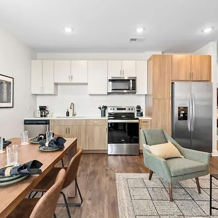 Apartment Modern 2br W 2 King Beds Near Broadway Nashville