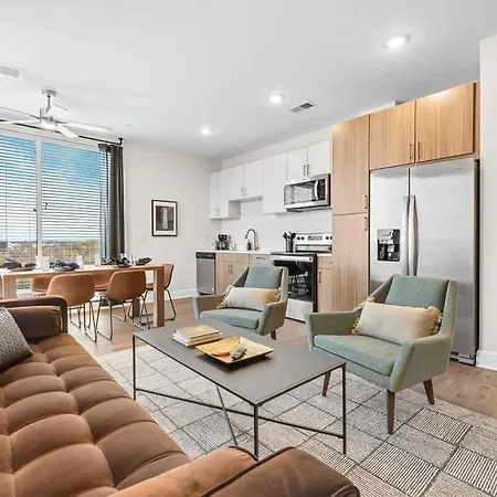 Modern 2br W 2 King Beds Near Broadway Apartment *