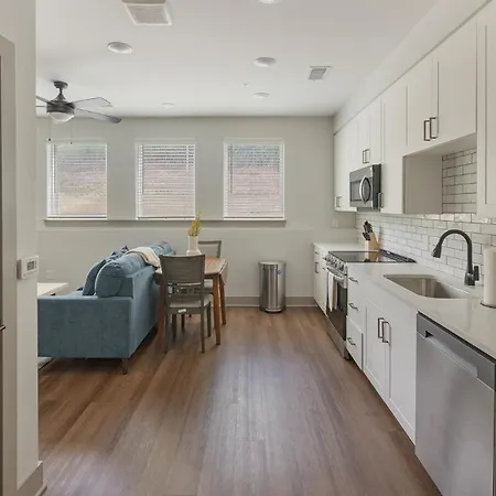 Landing Beautiful 2Bd Gym Courtyard * Nashville