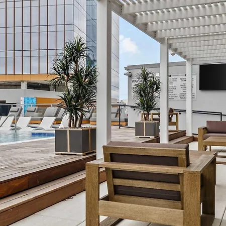 Apartment Stylish 2br W Skyline Views *
