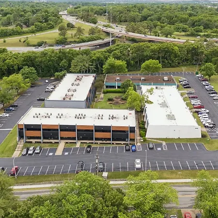 Spacious Near Downtown & Bna *