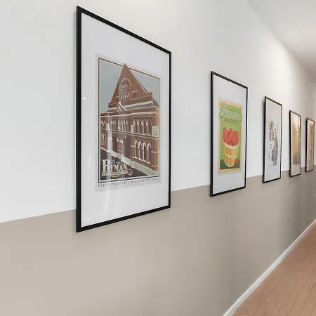 Apartment River View Luxury With Garage, Walk To Downtown