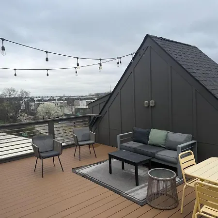 Apartment Rooftop Skyline View-close To Broadway-sleeps 8