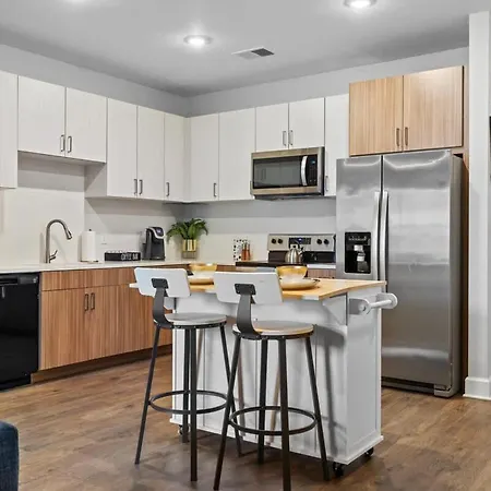 Apartment Spacious 2br N Gulch Walk To Broadway & Rooftops