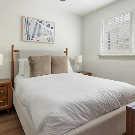 Apartment Landing Beautiful 2Bd Gym Courtyard