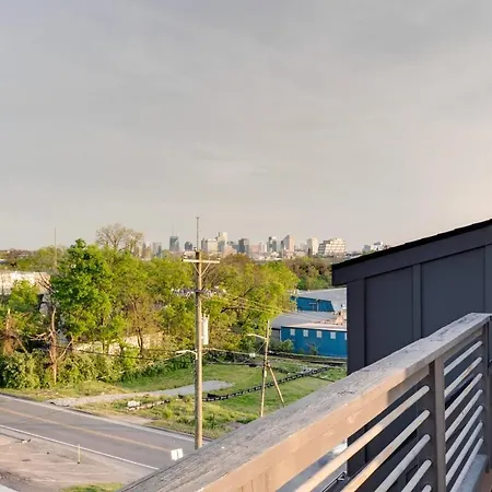 Rooftop Skyline View-close To Broadway-sleeps 8