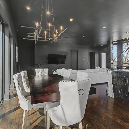 Apartment Modern Oasis Downtown Skyline View Prime *