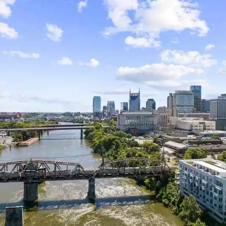 River View Luxury With Garage, Walk To Downtown Nashville