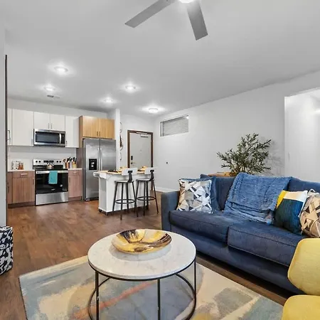 Spacious 2br N Gulch Walk To Broadway & Rooftops Apartment *
