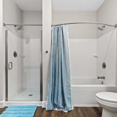 2br Near Broadway W Fireplace & Pool Apartment Nashville