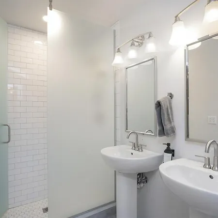 The Library-downtown Luxury Penthouse Printers Alley Steps To Broadway Holiday home