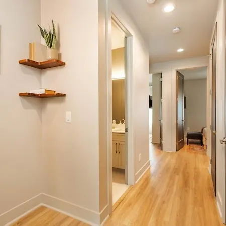 Bachelorette Dream | 2 Units | 8 Kings + 8 Baths *