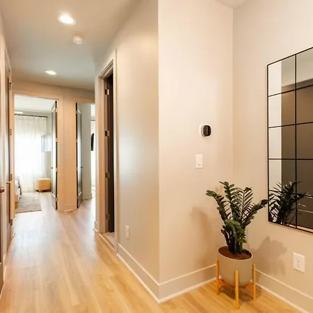 Bachelorette Dream | 2 Units | 8 Kings + 8 Baths Apartment