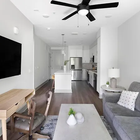 Landing Beautiful 2Bd Gym Courtyard