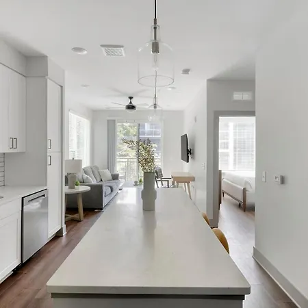 Landing Beautiful 2Bd Gym Courtyard Apartment Nashville