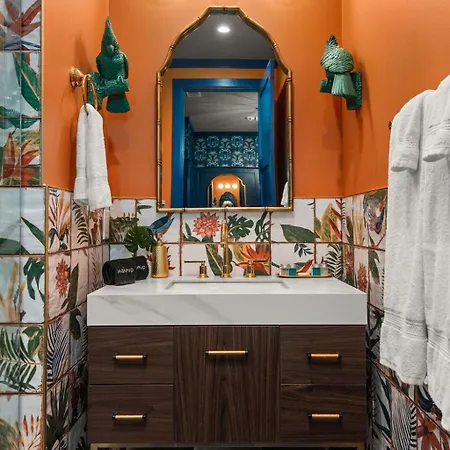The Velvet Vault-luxury Downtown Loft With River View & Walk To Broadway Holiday home Nashville