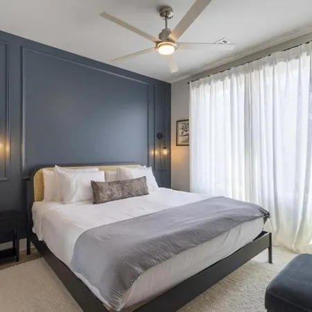 Pool, Hot Tub, Sauna & Firepit- 7 Min To Broadway Apartment *