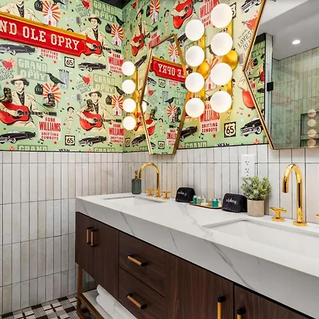 Holiday home The Velvet Songbird Downtown Luxe Sleeps 24 *