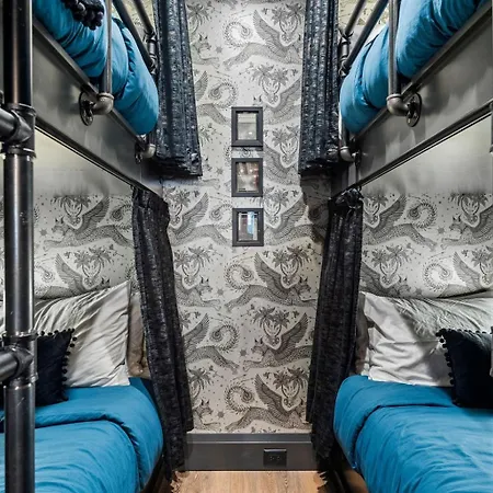 The Velvet Songbird Downtown Luxe Sleeps 24