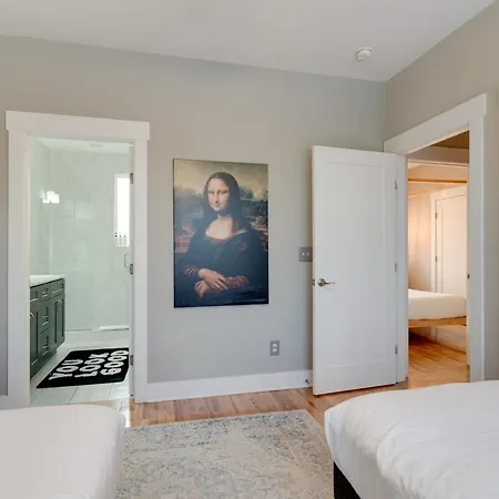 Rooftop Skyline View-close To Broadway-sleeps 8 Nashville